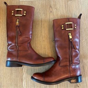 Gorgeous Sz 6 Tory Burch Boots! Golden brown with gold detail hardware. Midrise.
